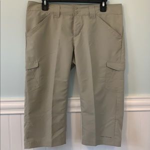 Columbia Omni-Shade Capris Size 8